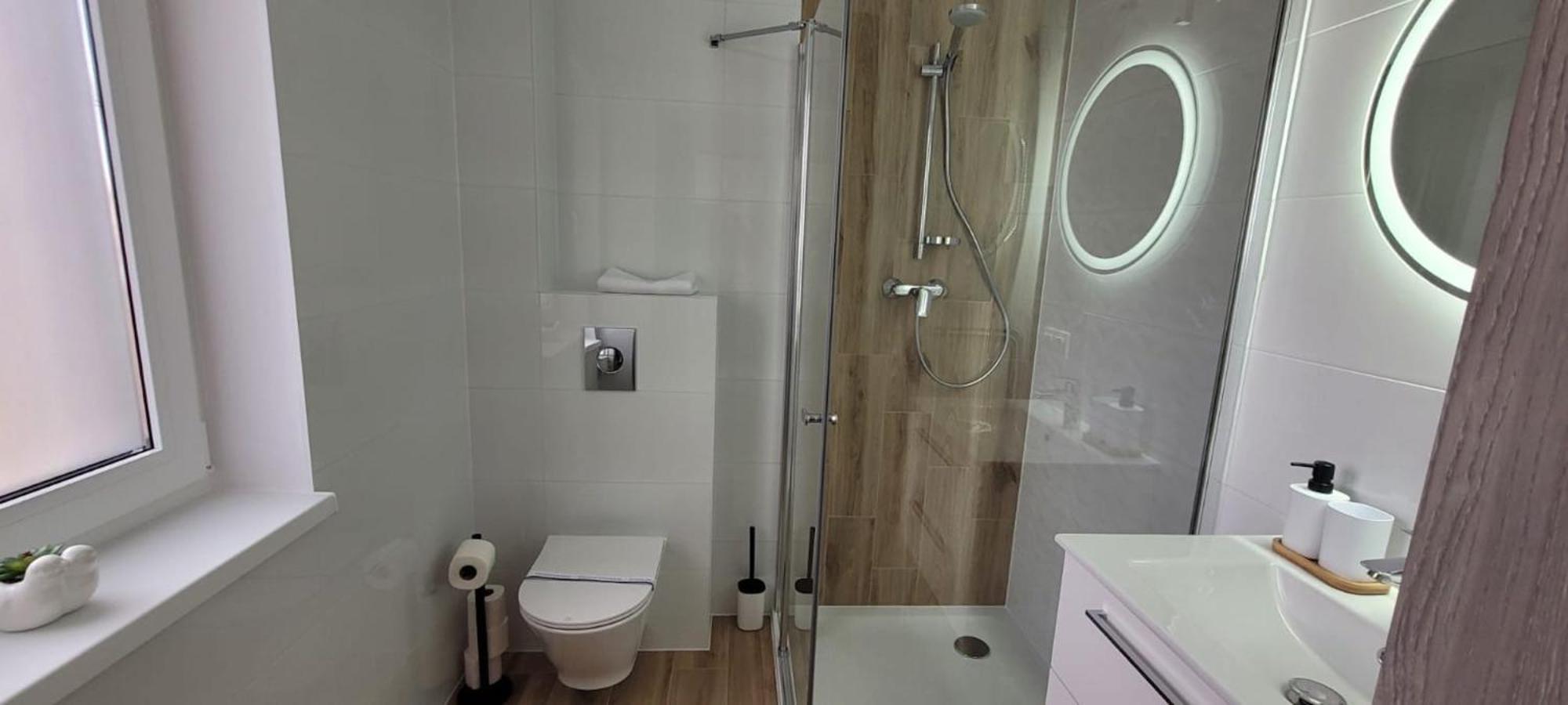 Kolorowe Cieplice - Apartamenty Z Widokiem Na Karkonosze Jelenia Gora Exterior photo