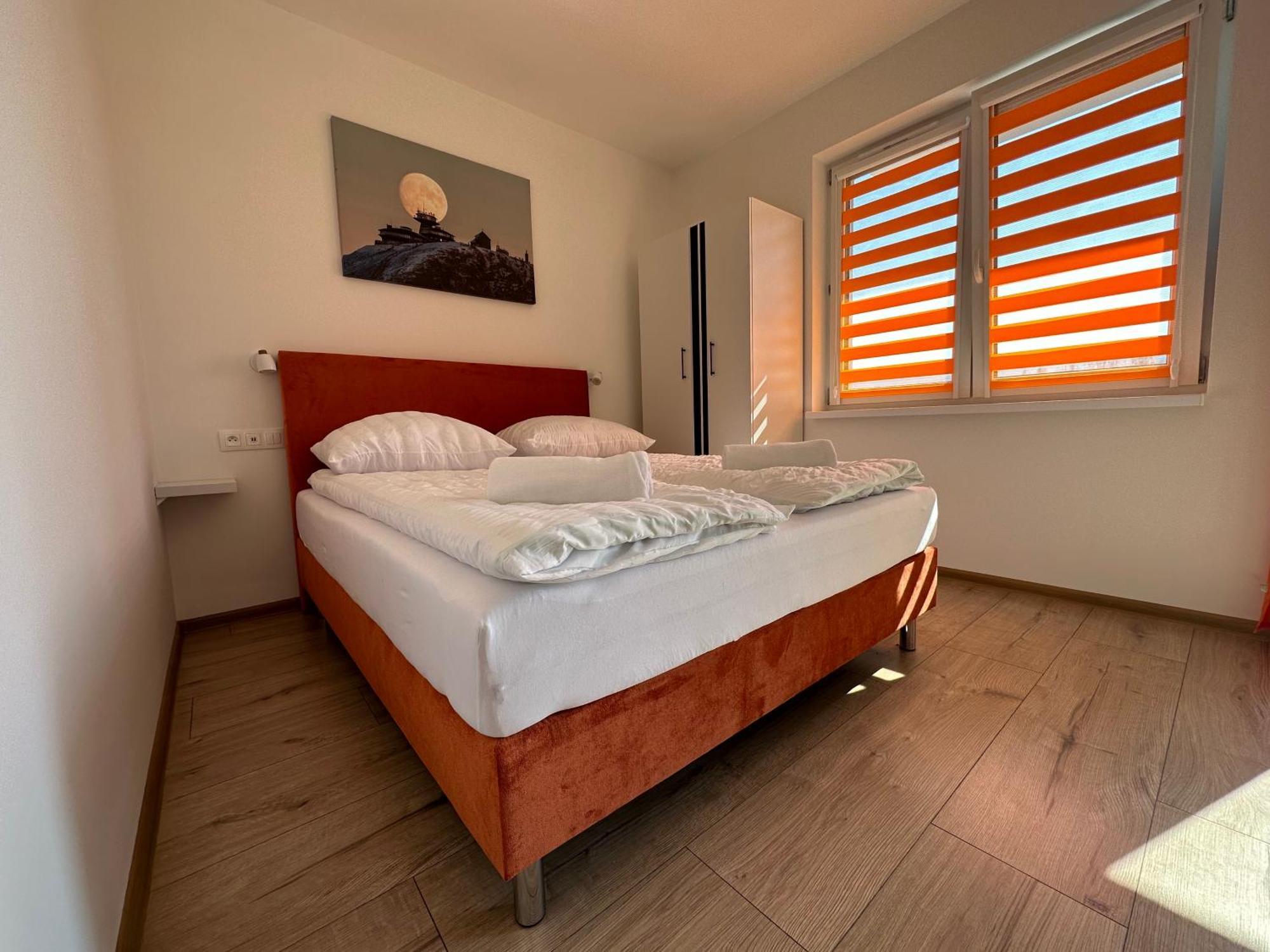 Kolorowe Cieplice - Apartamenty Z Widokiem Na Karkonosze Jelenia Gora Exterior photo